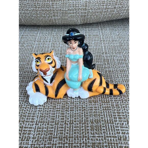 Vintage 90’s Disney Applause Aladdin Jasmine Raja Cake Toppers Toys Lot Of 3 - Picture 2 of 7